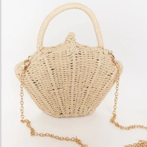 Seashell Rattan Bag